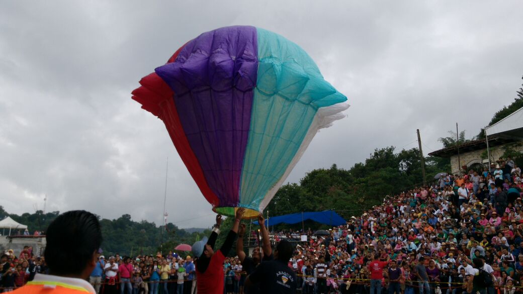 Concurso Internacional de Globos de Cantolla en Zozocolco