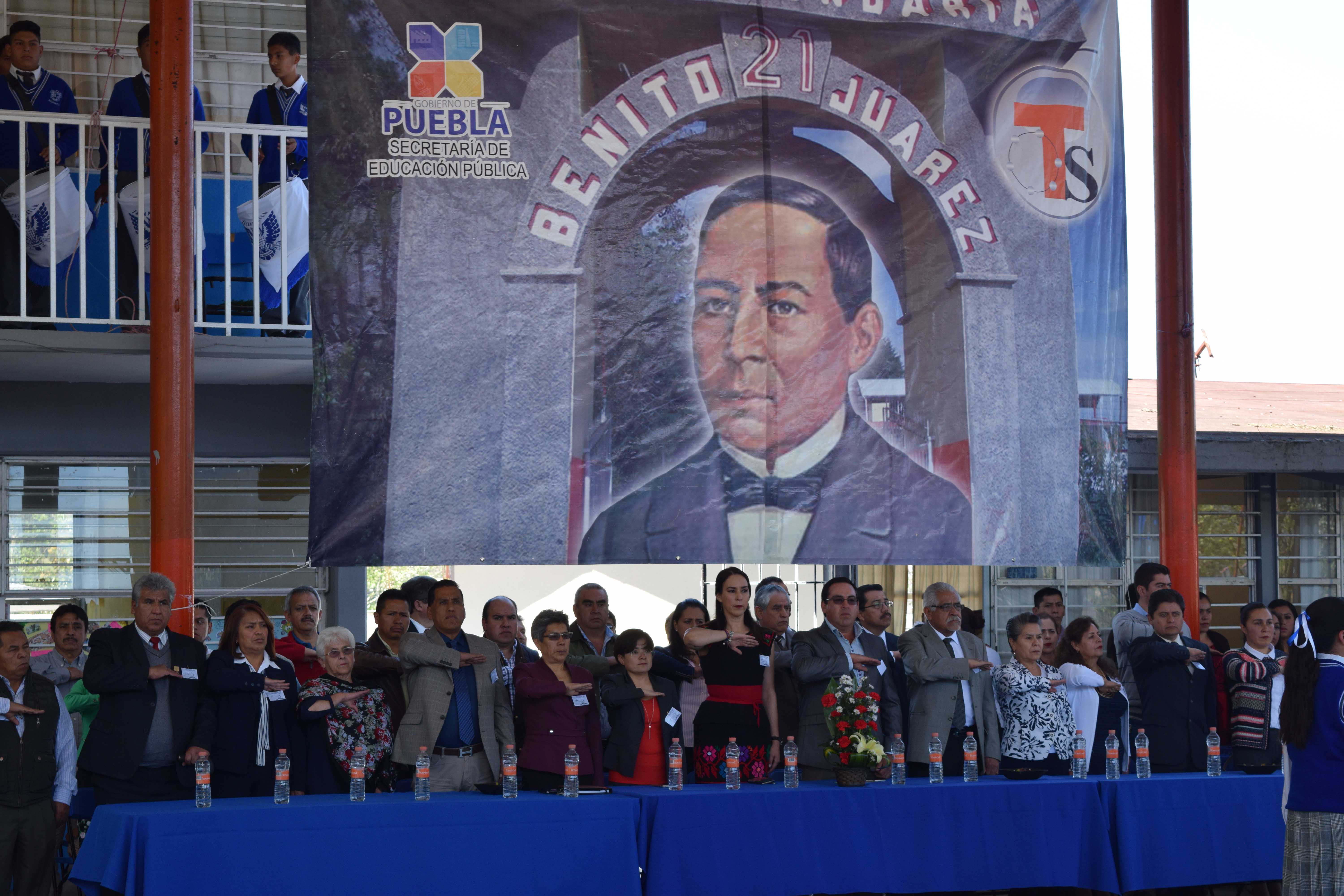 Zacapoaxtla conmemora el natalicio de Benito Juárez