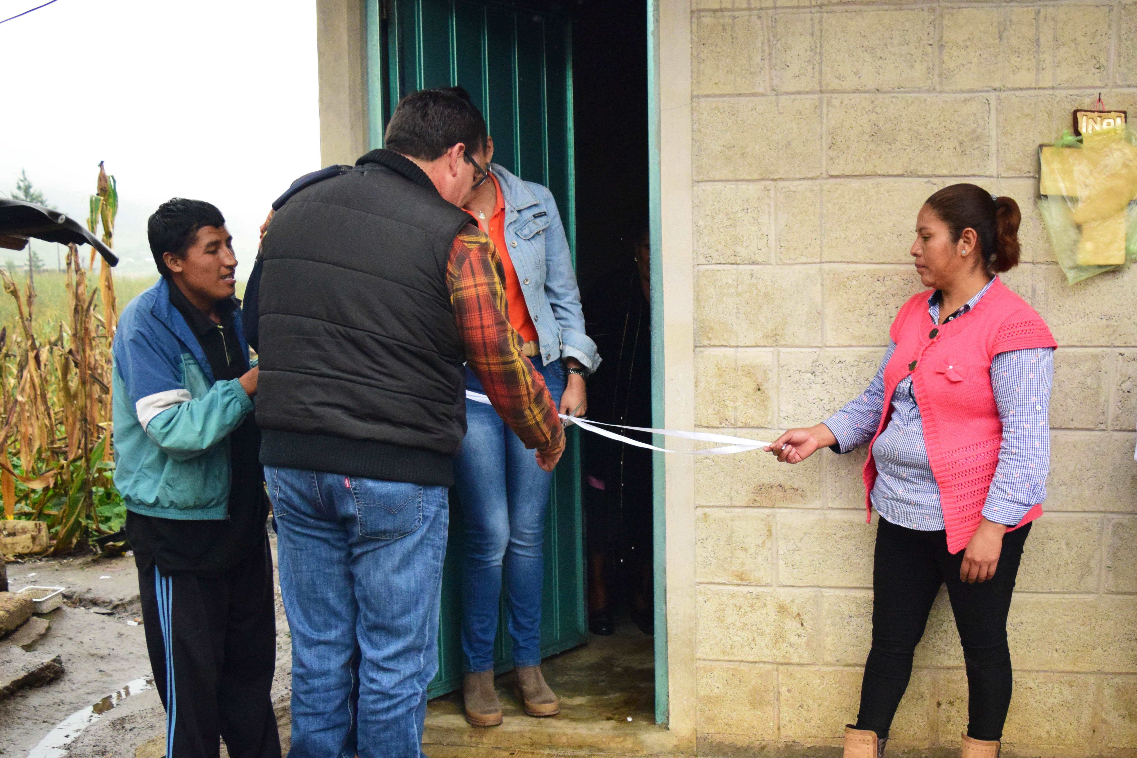 Programa de vivienda entrega 600 casas en Zacapoaxtla