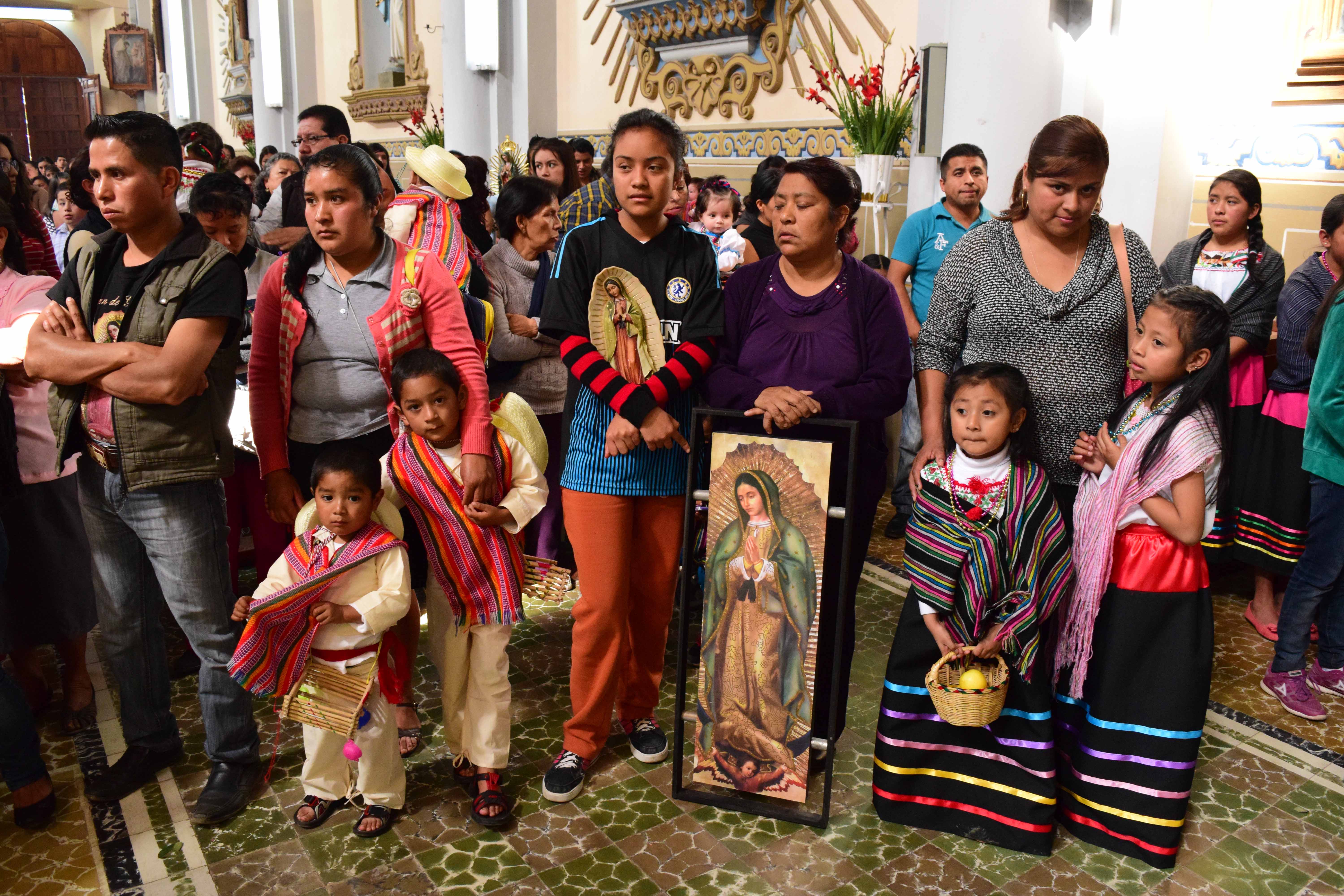 Celebran a la Virgen de Guadalupe en Zacapoaxtla