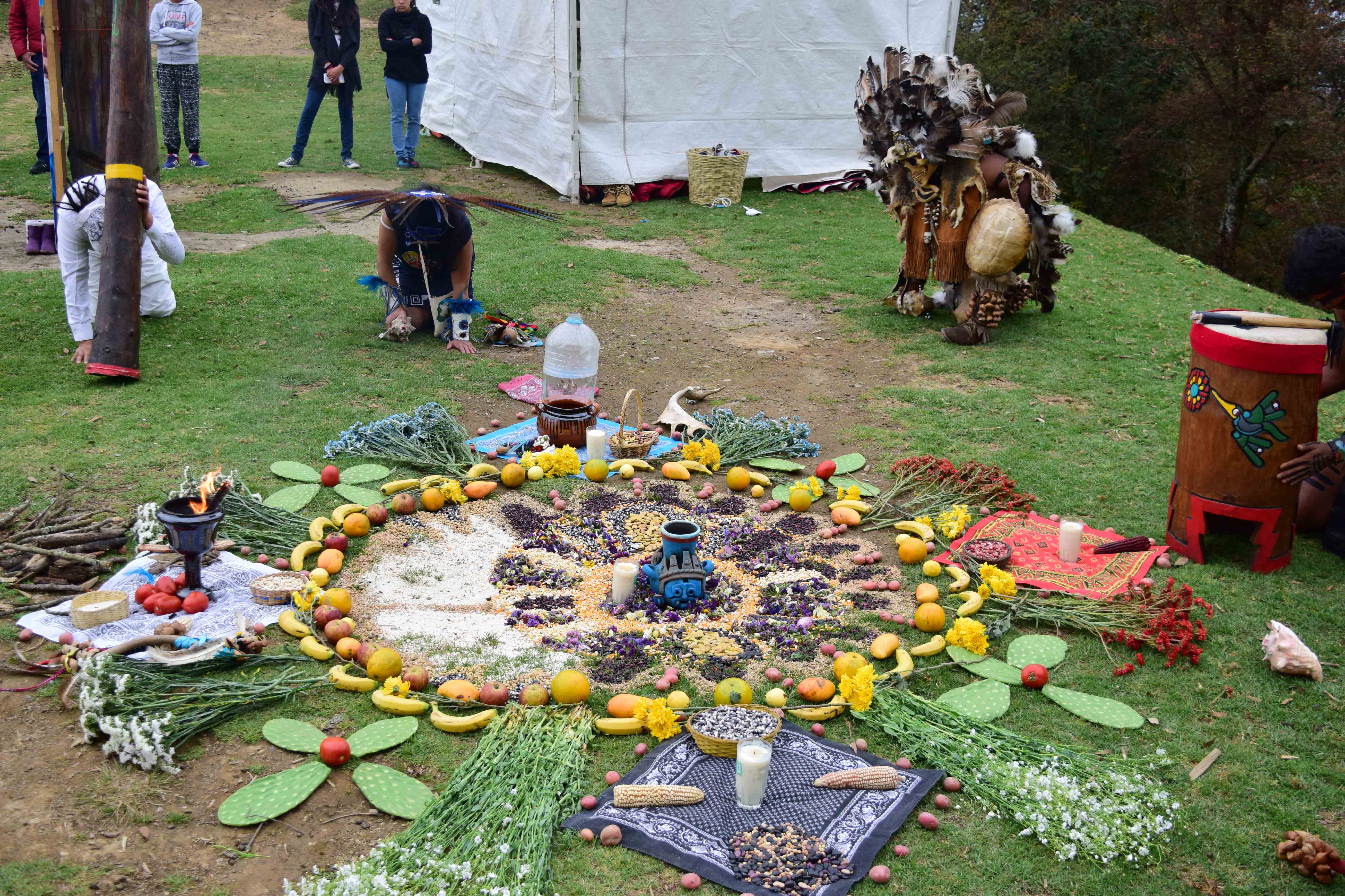 Reciben la primavera en Tlatlauquitepec con ritual en el Cerro Cabezón 