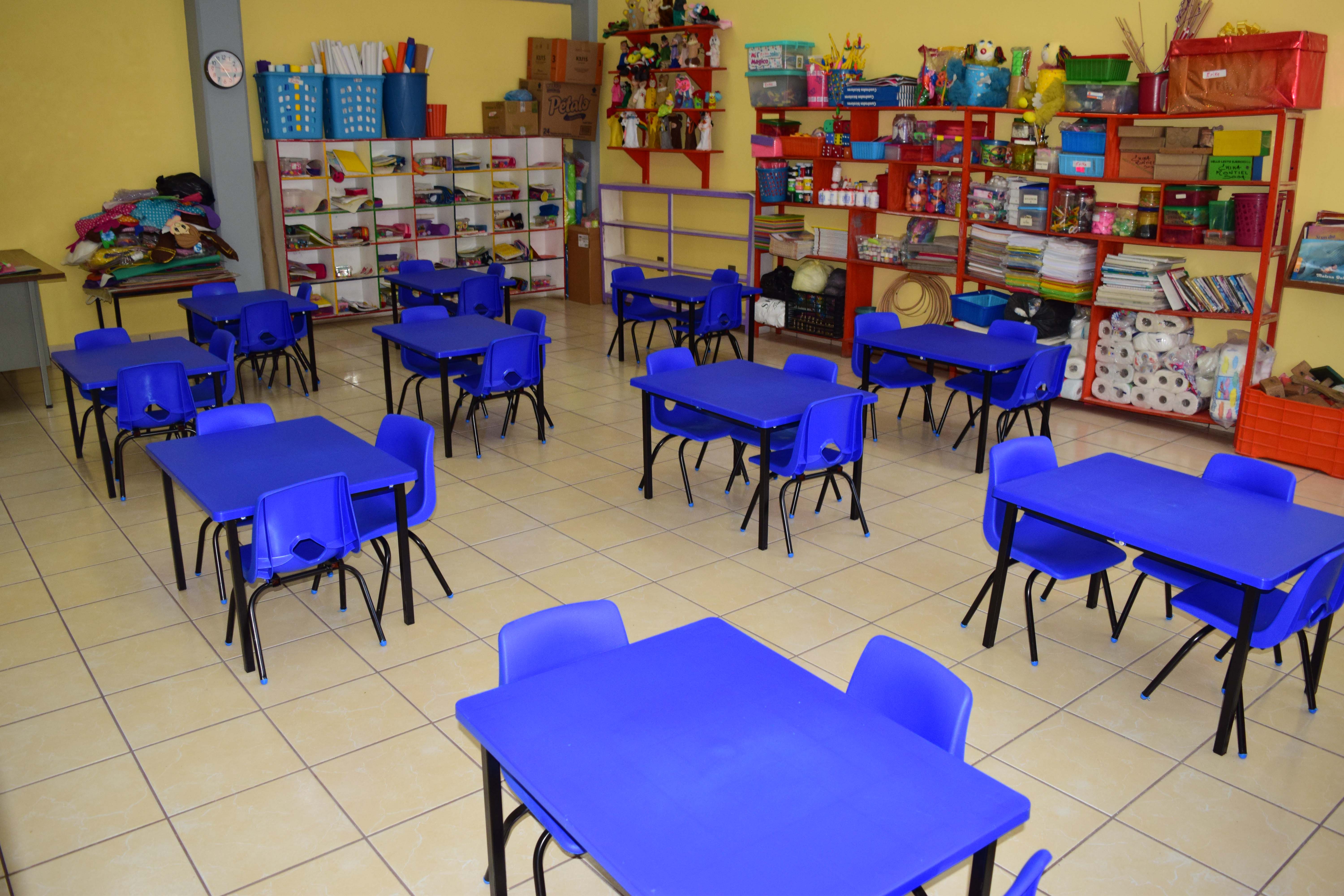 Inaugura edil 6 aulas para preescolar de Zacapoaxtla