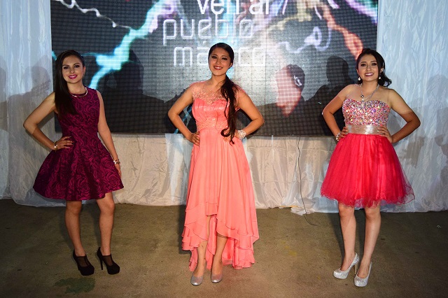 Concursan tres jovencitas en certamen Señorita Tlatlauquitepec