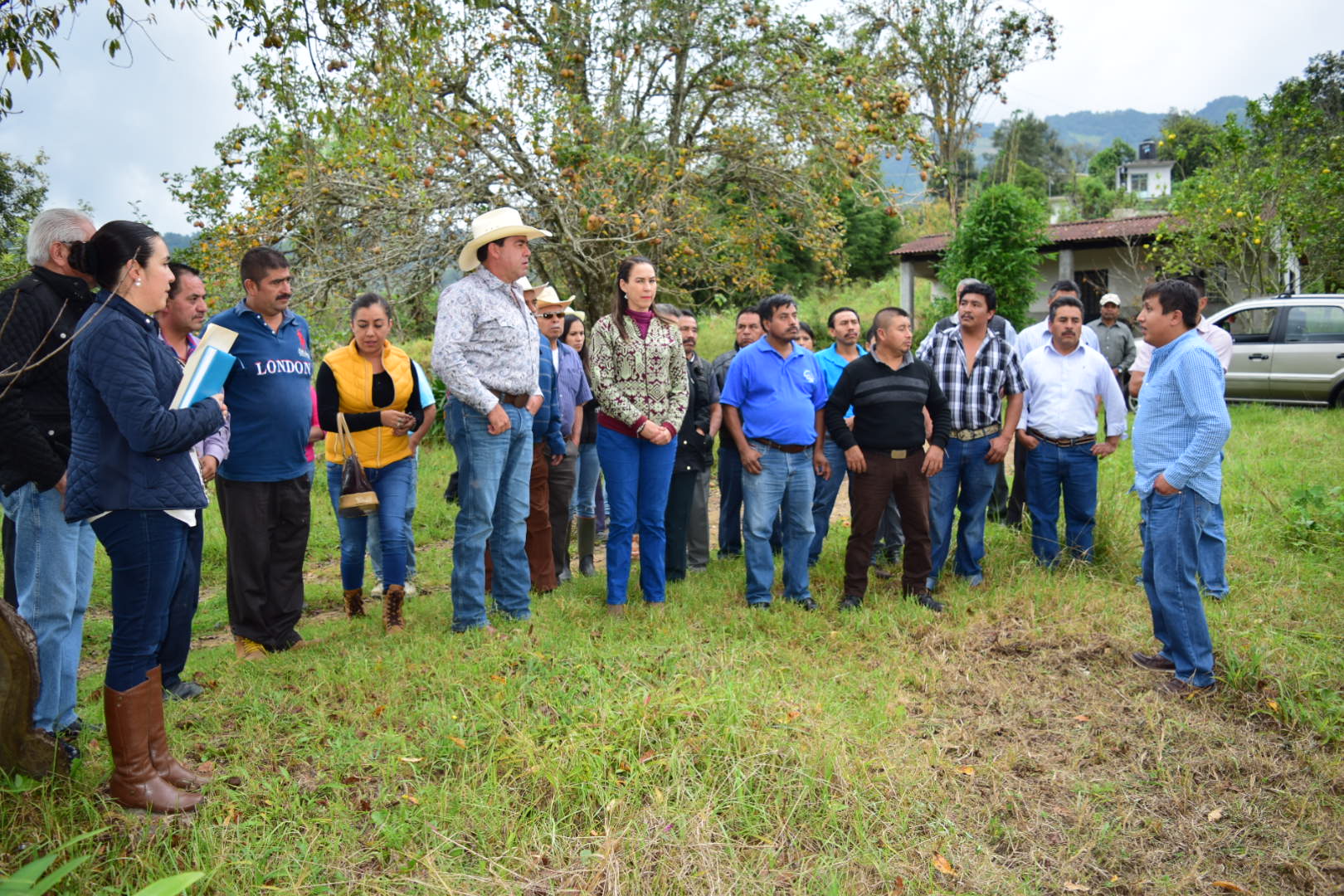 Ayuntamiento beneficia a familias de Tatoxcac con agua potable