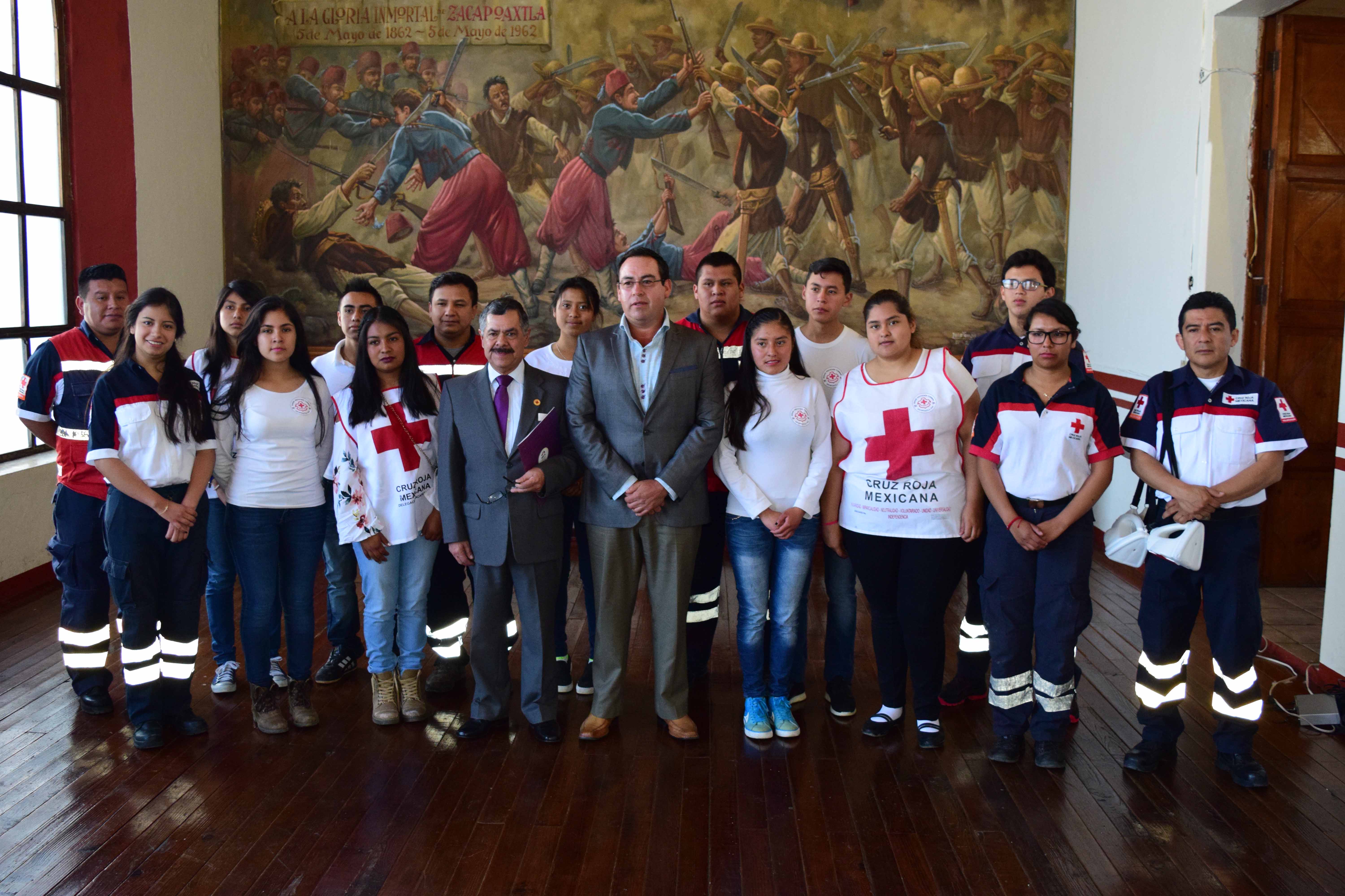 Dona Comuna de Zacapoaxtla 100 mil pesos a la Cruz Roja