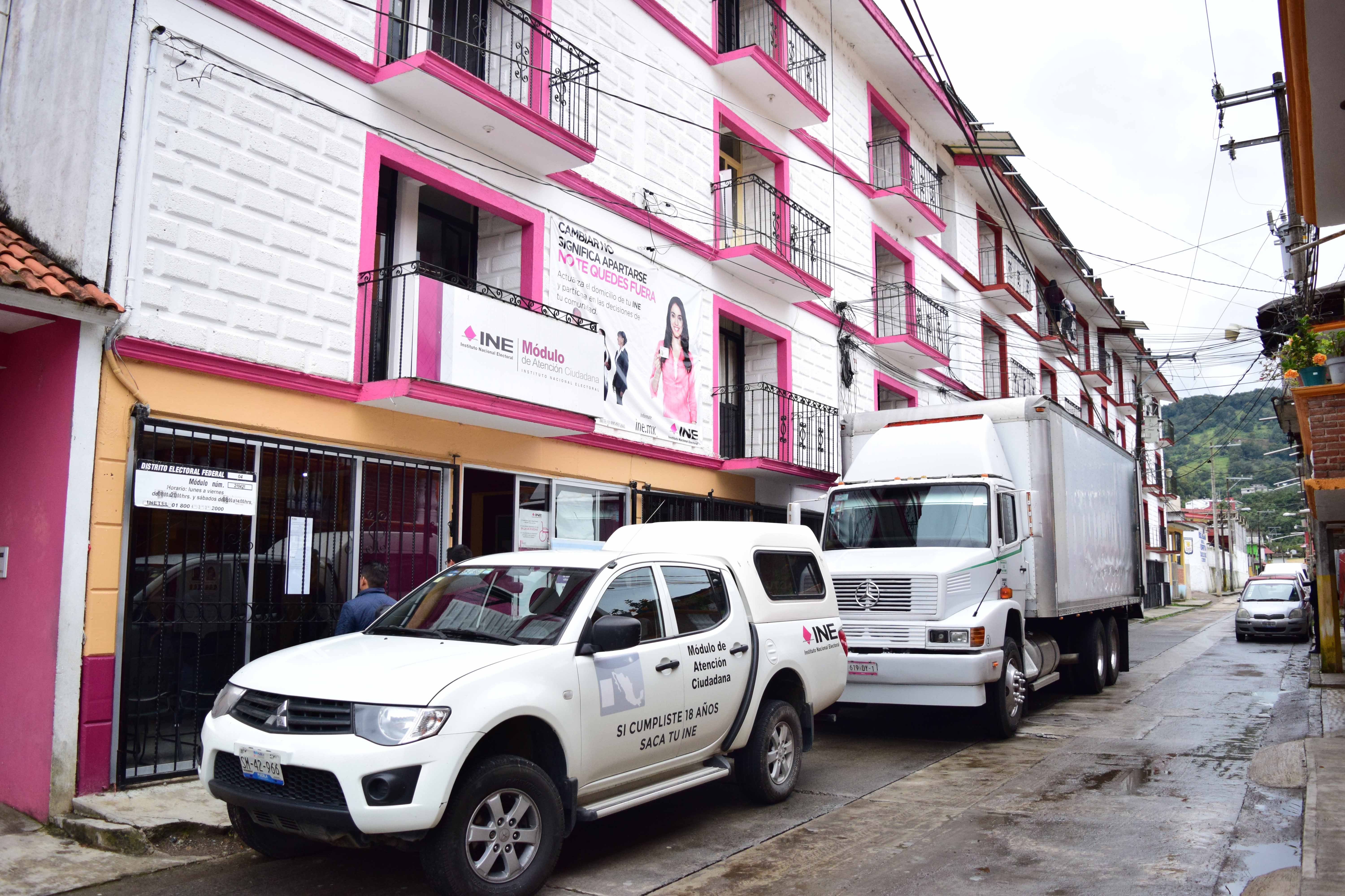 Cierran oficinas del INE en Zacapoaxtla por redistritación