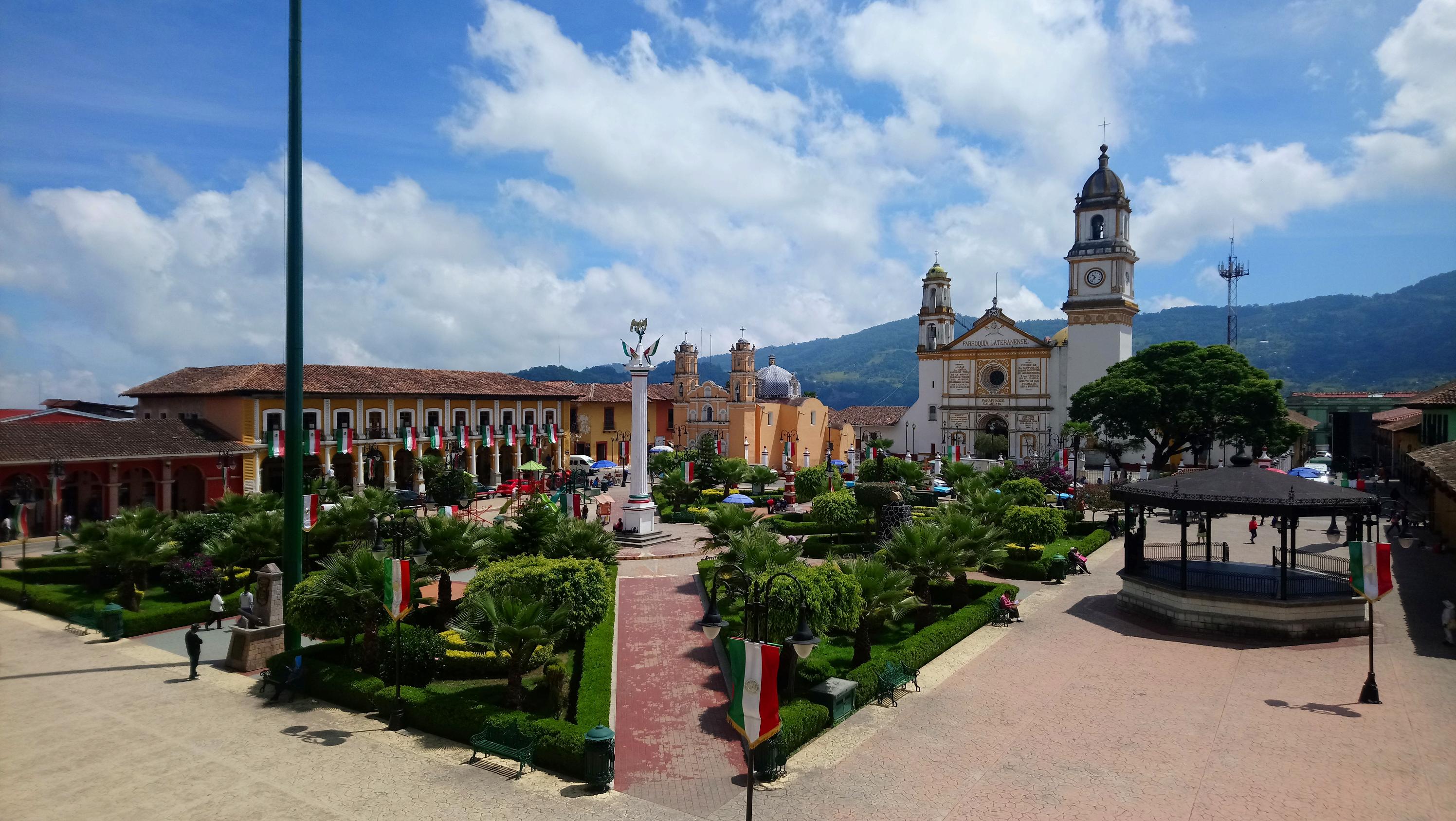 Anuncian calendario de festejos patrios en Zacapoaxtla