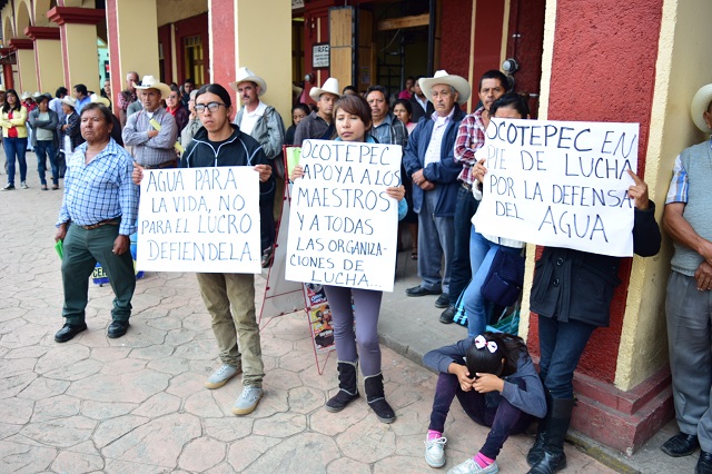 Realizan sesión informativa en Zacapoaxtla sobre privatización del agua