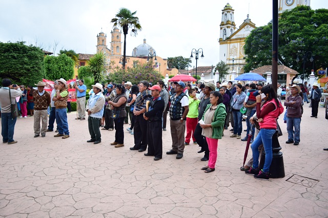 Realizan sesión informativa en Zacapoaxtla sobre privatización del agua