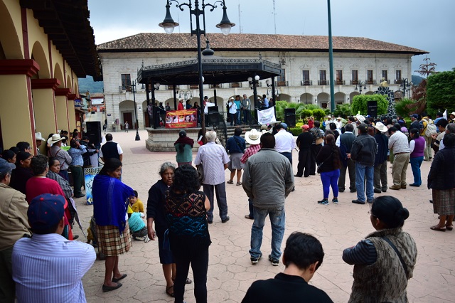 Realizan sesión informativa en Zacapoaxtla sobre privatización del agua