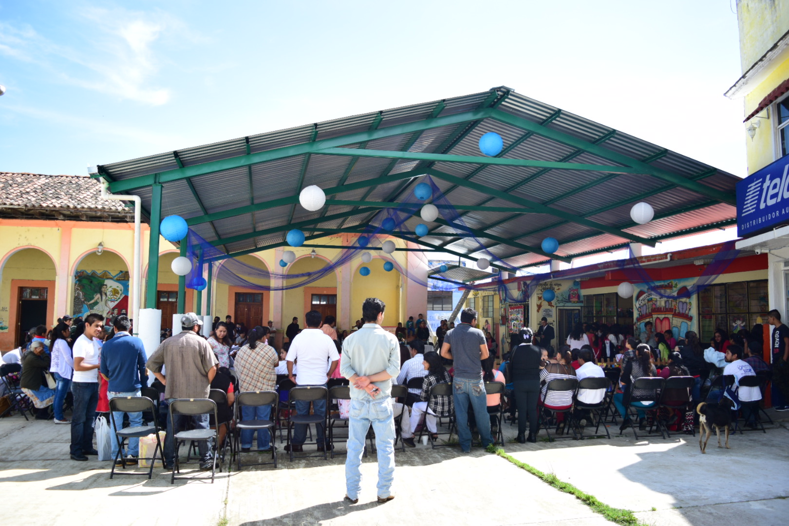 Guillermo Lobato inaugura techado en preescolar de Zacapoaxtla