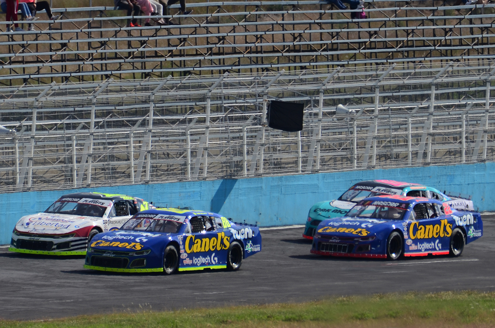 Trabajo duro a lo largo de dos semanas del Canel’s Racing