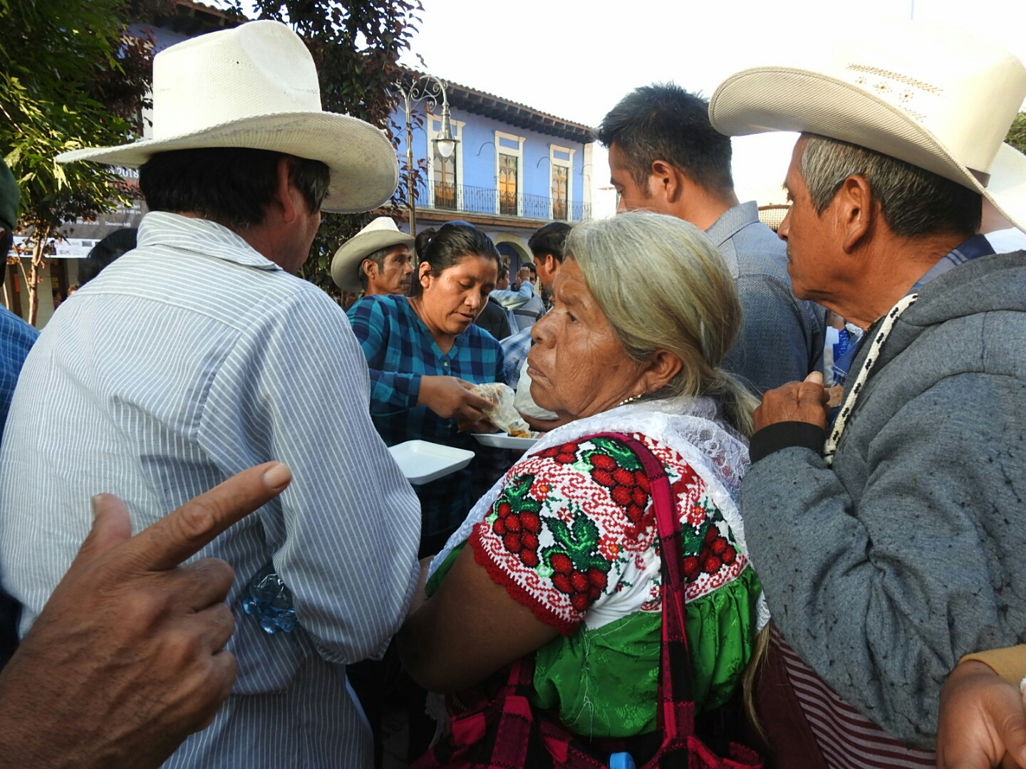 Promete Anaya borrón y cuenta nueva en Sierra Norte de Puebla