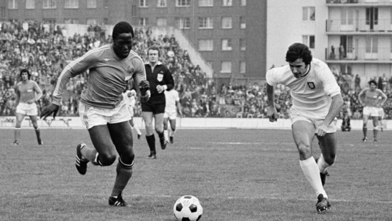 Muere futbolista francés tras permanecer 39 años en coma