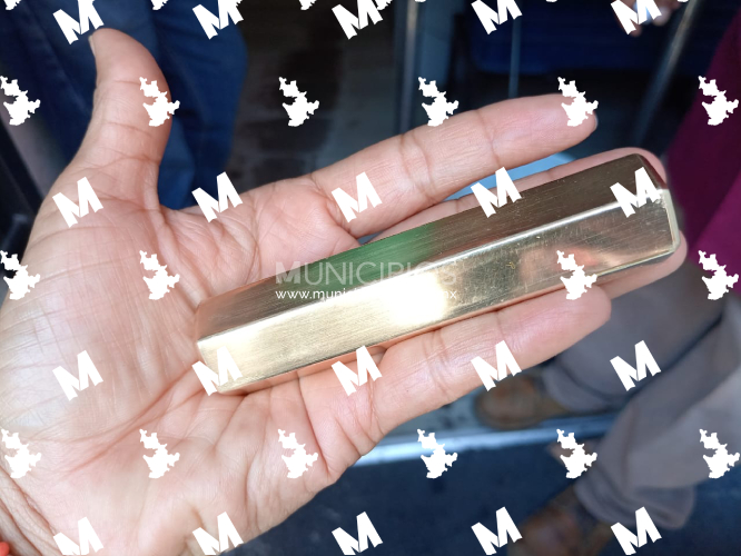 Estafan a gente con venta de supuestos lingotes de oro en Texmelucan
