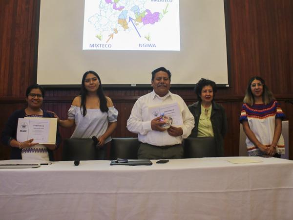Con ponencia, Pueblos Indígenas fortalece las lenguas originarias de Puebla