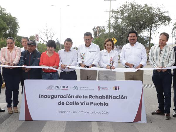 Céspedes inaugura Tribunal Laboral en Tehuacán