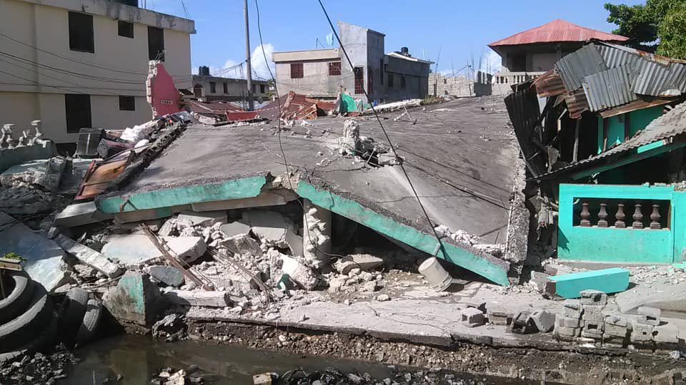 VIDEO Terremoto sacude a Haití