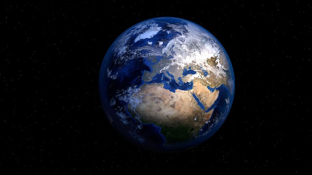 Aseguran que la Tierra está acelerando y se acerca a un agujero negro