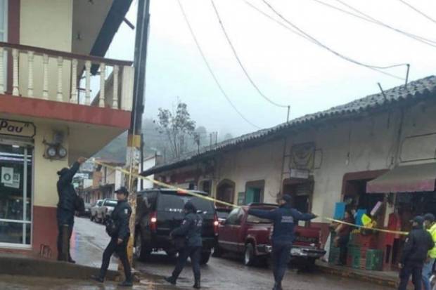 Mujer fue degollada por su yerno de 21 años en calles de Zacatlán