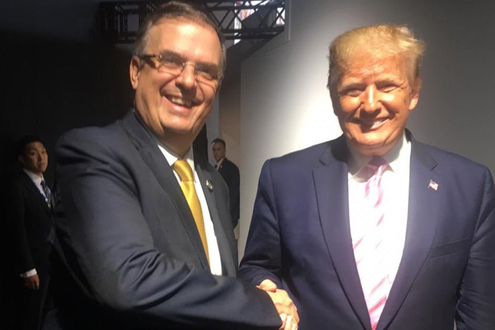 Trump le agradece a Ebrard por buen trabajo contra migrantes