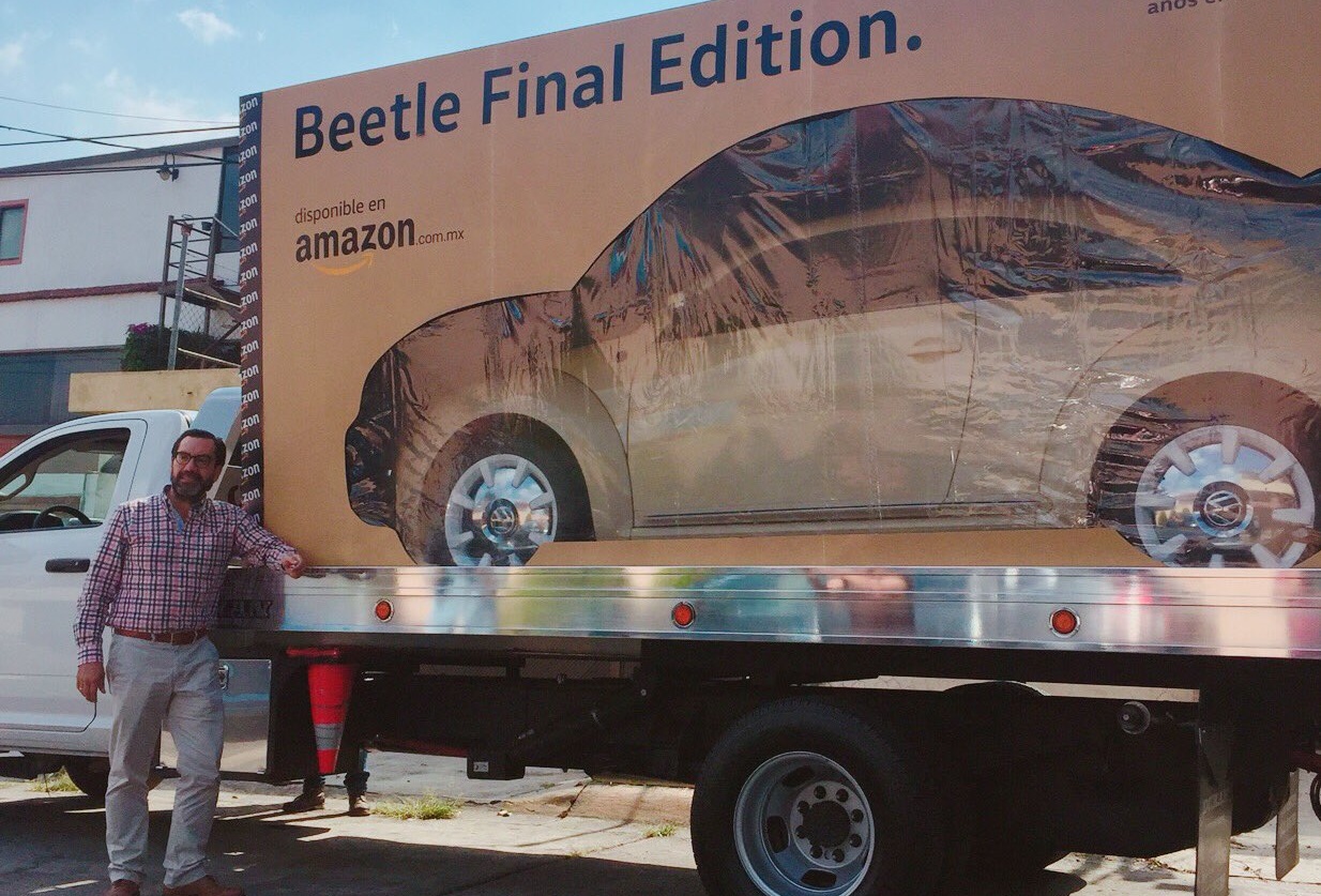 Uno de los últimos Beetle fabricado en Puebla es vendido en Amazon