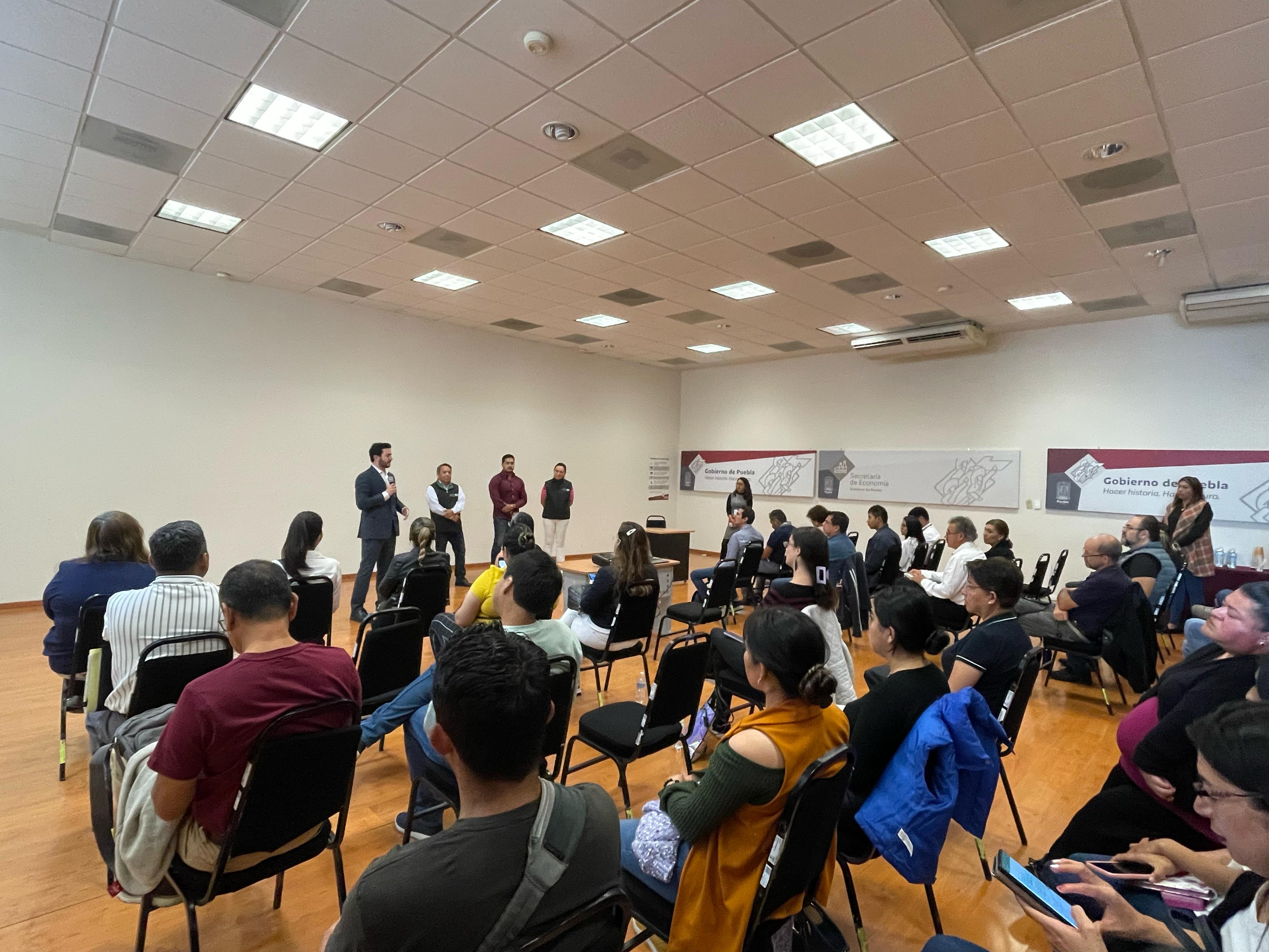 Gobierno de Puebla capacita a emprendedores con herramientas tecnológicas