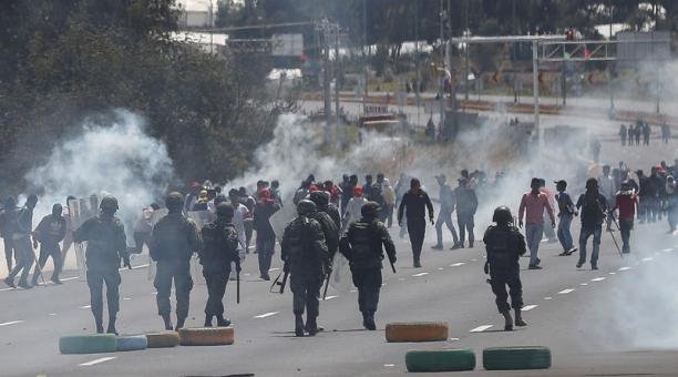 Poblanos varados en Ecuador piden ayuda para regresar