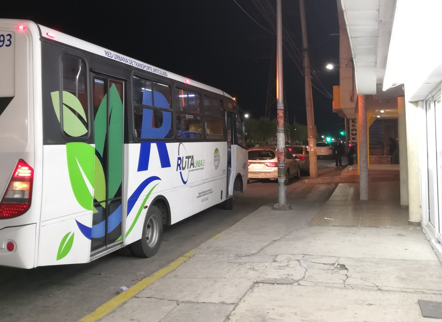 Unidad de RUTA atropella a sujeto en estado de ebriedad