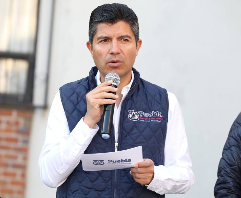 Comuna de Puebla clausurará espectaculares irregulares