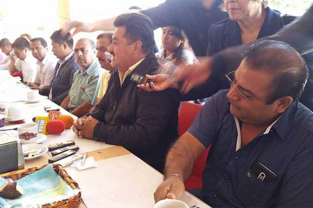 Presidentes auxiliares de Tehuacán defienden a la alcaldesa tras petición de destitución