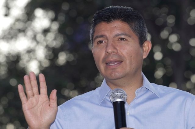 TEEP sanciona a Eduardo Rivera por usar imágenes de menores sin permiso