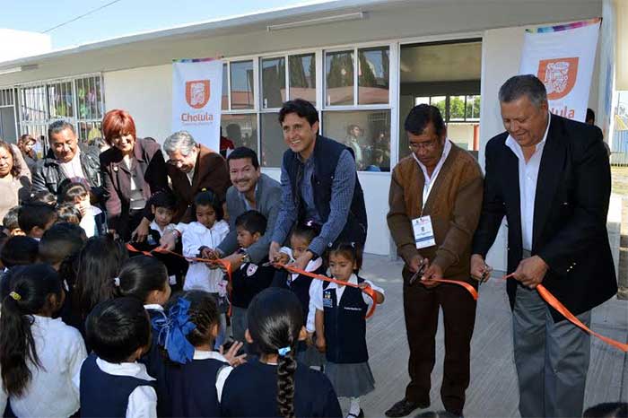 Inauguran obras educativas por 1.6 mdp en San Pedro Cholula