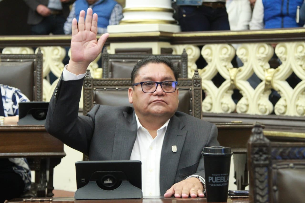 El antorchista Nibardo Hernández será líder del PRI en el Congreso