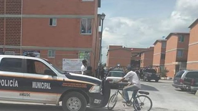 Asalto a camión de refrescos termina en balacera en Amozoc