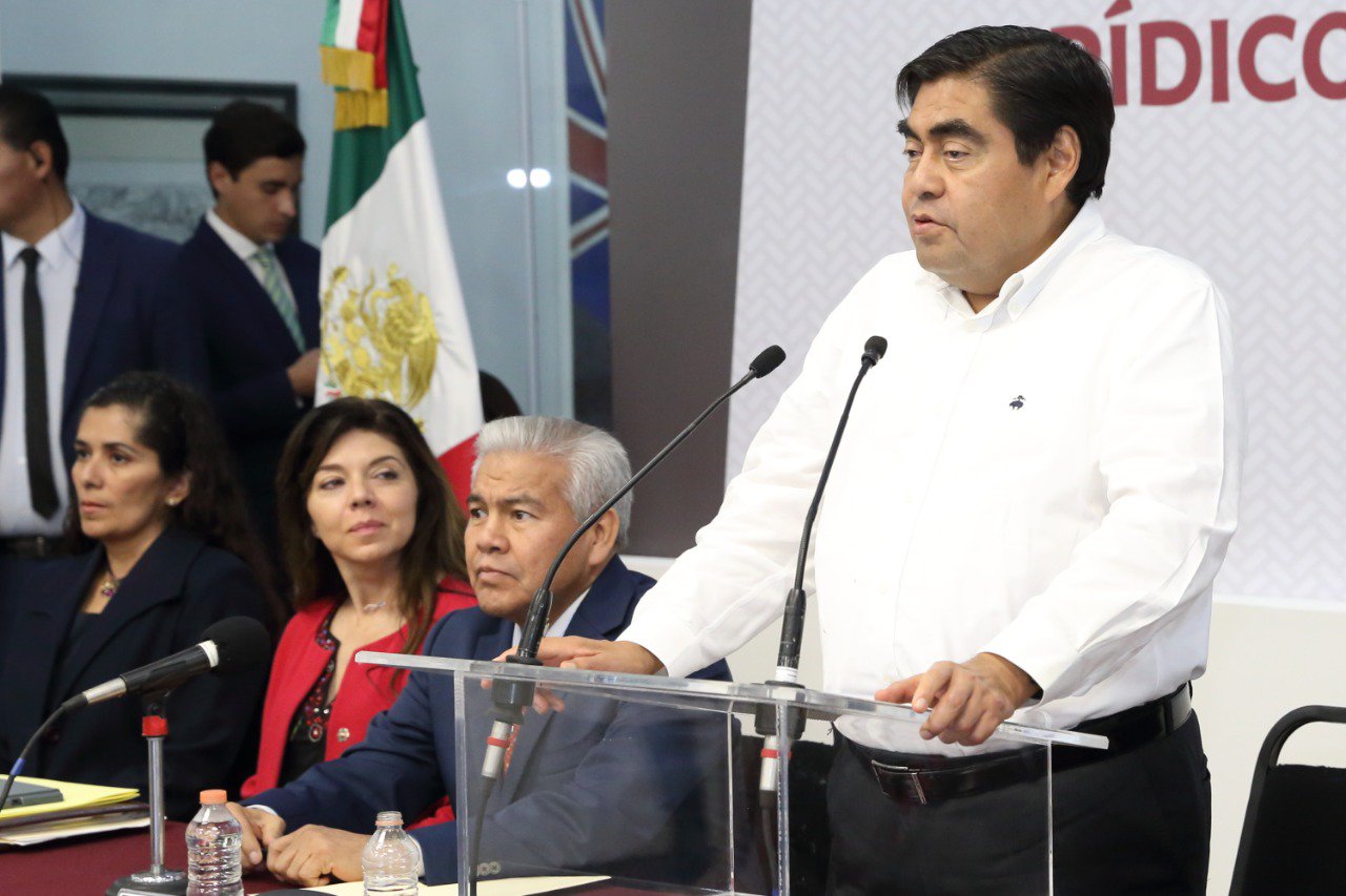 Va Barbosa contra colusión entre abogados y delincuentes