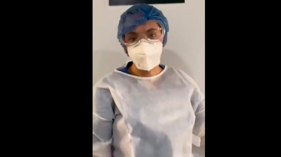 VIDEO Doctora denuncia gandallismo en vacunas Covid y renuncia
