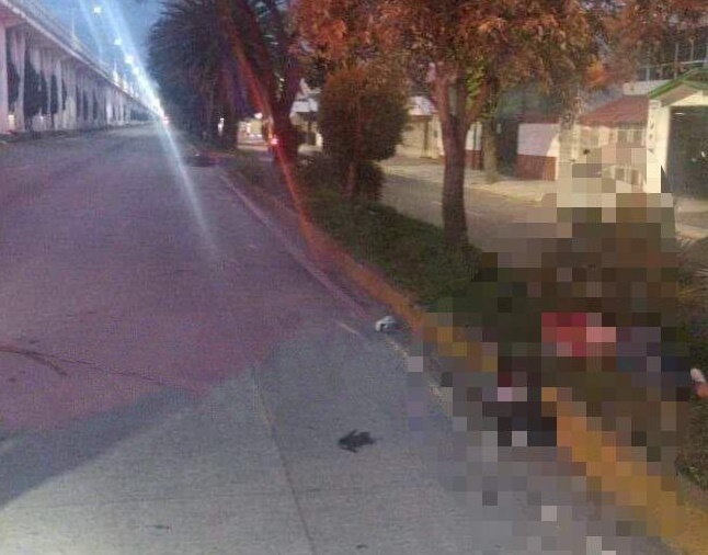 Muere joven al chocar su moto en bulevar Hermanos Serdán