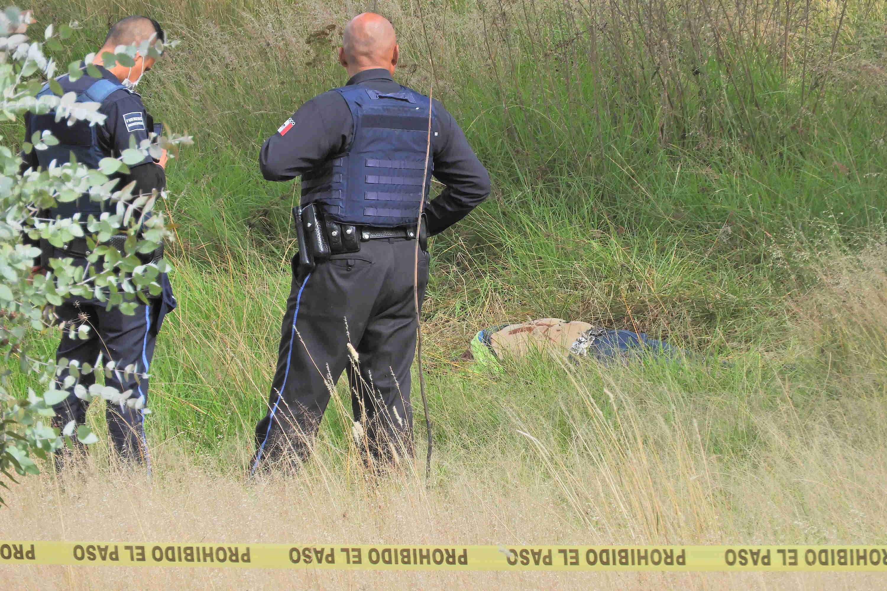 Hallan cuerpo vendado y con el tiro de gracia en Cholula