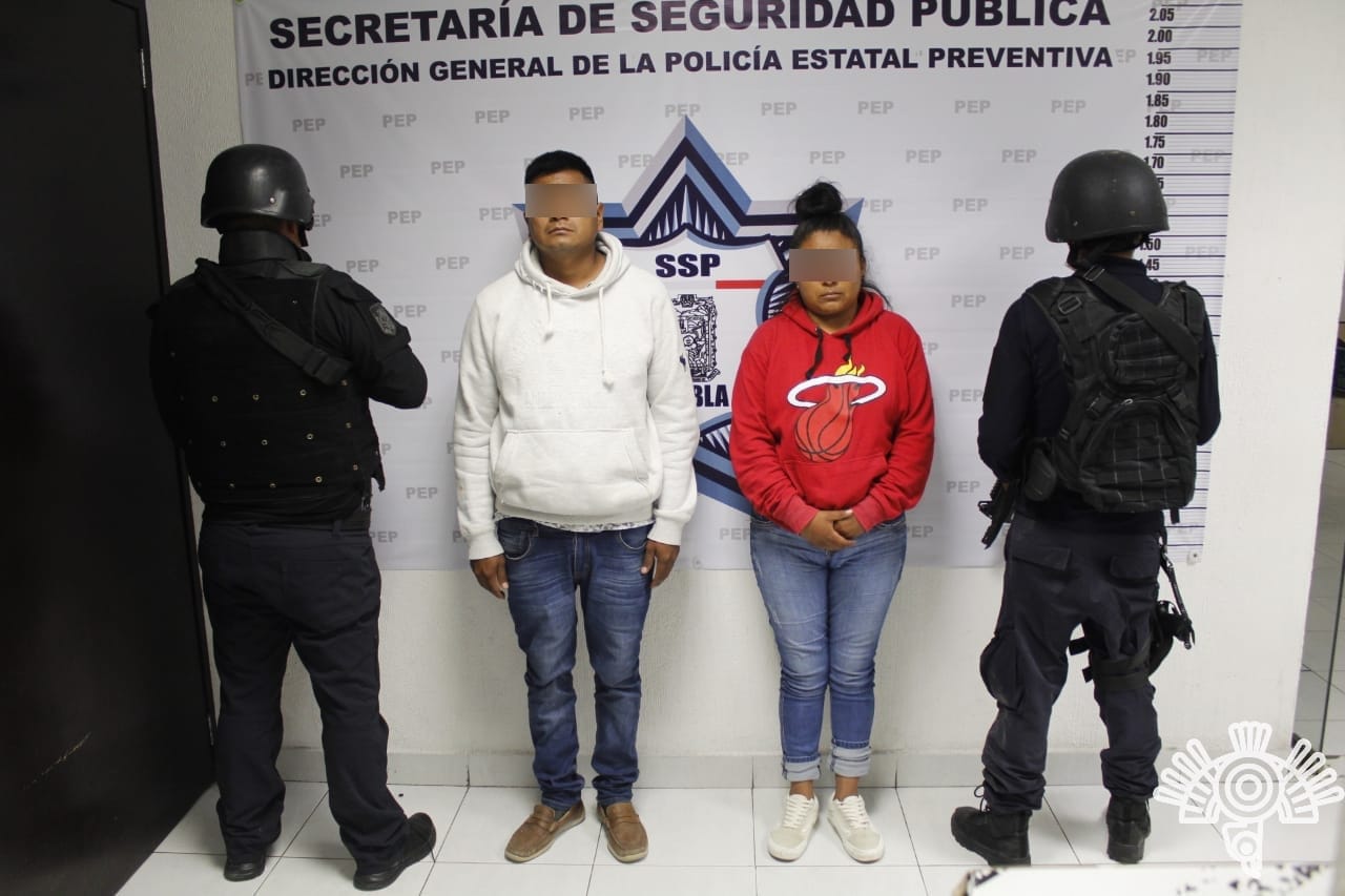 Detienen en Tehuacán a pareja vinculada a secuestro