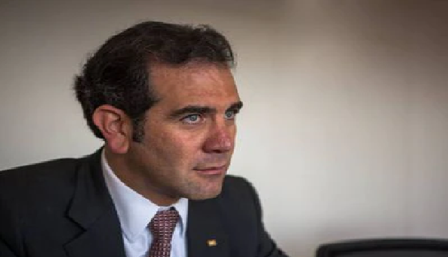 Cámara de Diputados acordó solicitar la comparecencia del presidente del INE