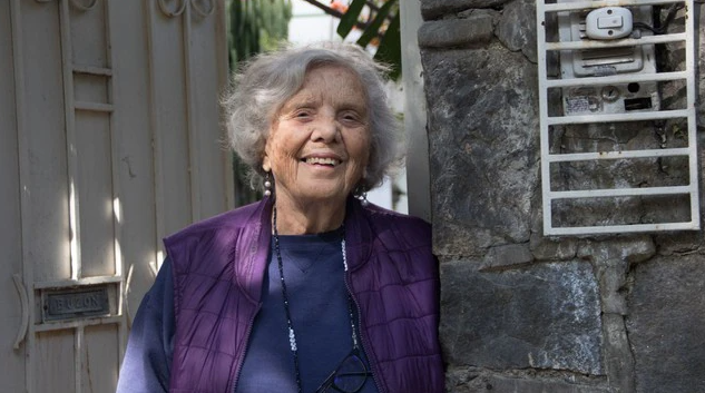Con todo respeto, Elenita: demasiado poco y demasiado tarde