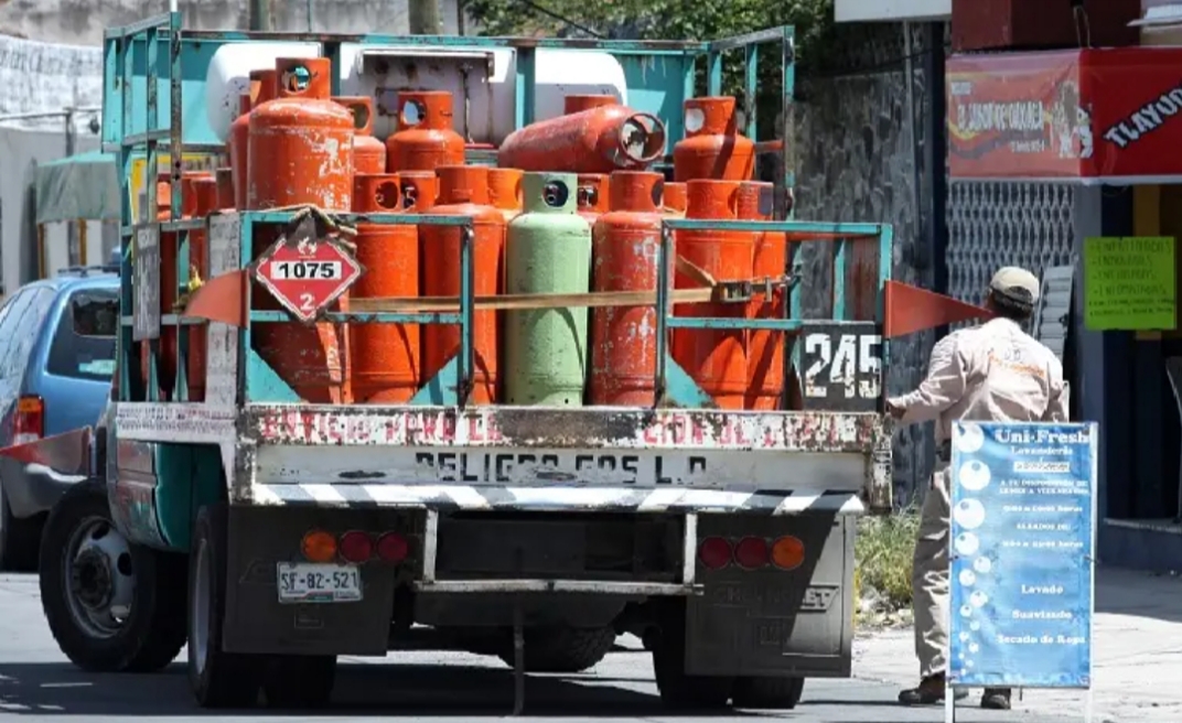 Cumple 11 semanas a la baja precio máximo del Gas LP en Puebla