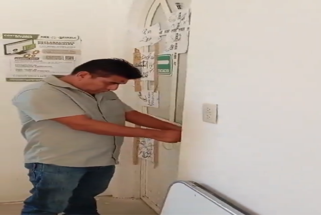 VIDEO Violan sellos donde guardaban material electoral en Eloxochitlán