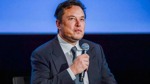 Elon Musk no aguantó la carrilla