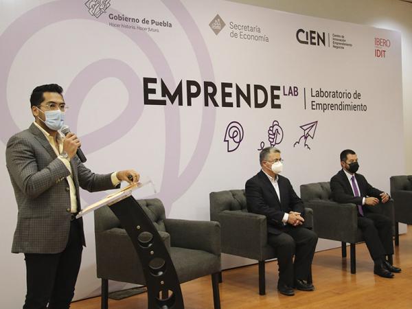 Lanzan Economía e Ibero Puebla laboratorio de emprendimiento