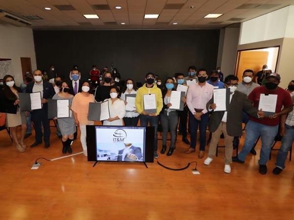 Gobierno de Puebla formaliza creación de microindustrias formales en municipios