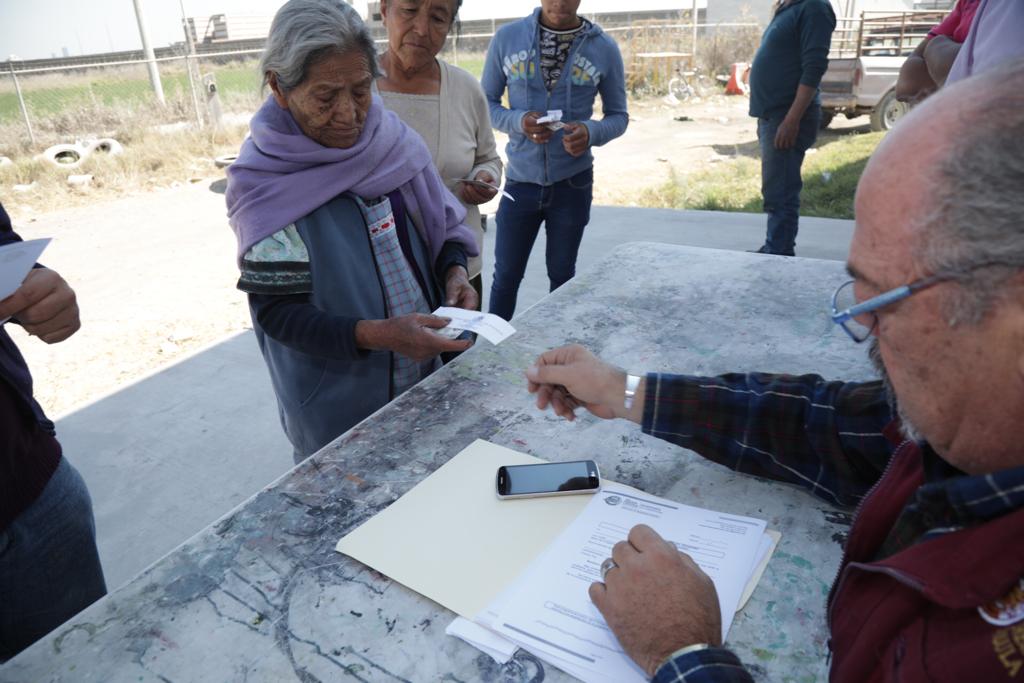 Entregan en San Andrés Cholula apoyos a familias