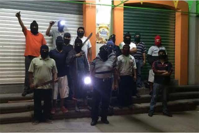 Encapuchados y con machetes operarán guardias ciudadanos en Izúcar