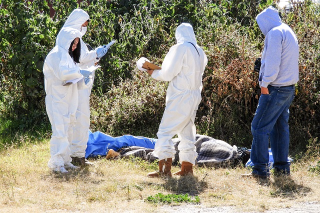 Encuentran encobijado en Santa Lucía, donde asesinaron a 3 mujeres
